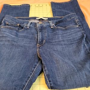 Levi's 314 Shaping Straight Jeans